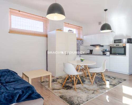 Przytulna kawalerka 21,5 m² z balkonem