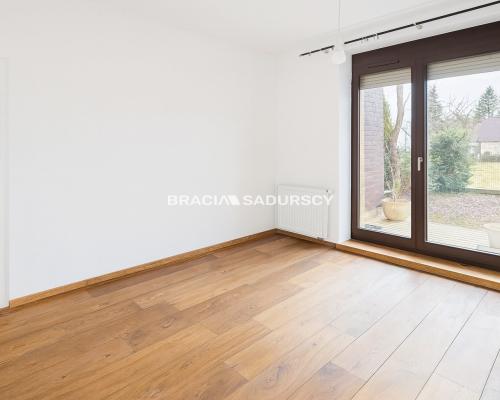 Bronowice, 45m2 + ogródek, ul. Smętna