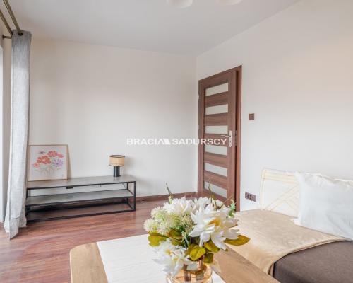 3 POKOJE / BALKON / TOP LOKALIZACJA / RYDLÓWKA