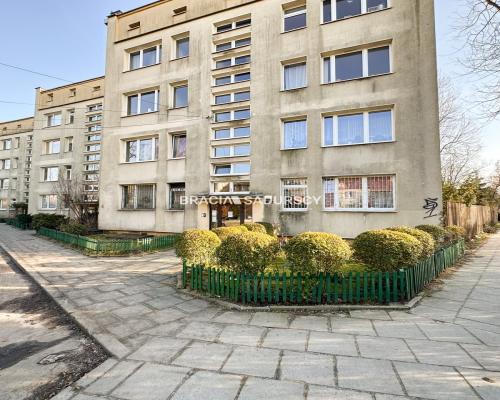 Dwupokojowe jasne mieszkanie w centrum.