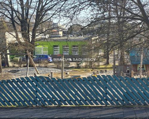 Dwupokojowe jasne mieszkanie w centrum.