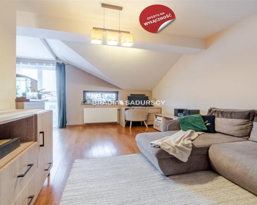 Dwupokojowe mieszkanie na strzeżonym osiedlu