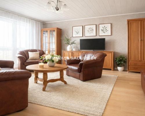 Os. Piastów - 3 pokoje z balkonem