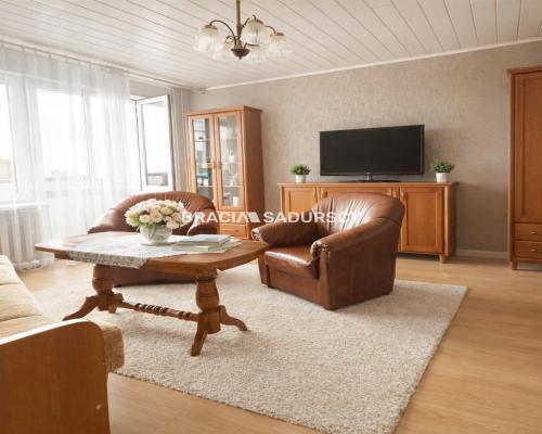 Os. Piastów - 3 pokoje z balkonem