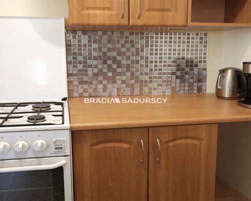 37m2, z ogromnym potencjałem, do remontu- Azory