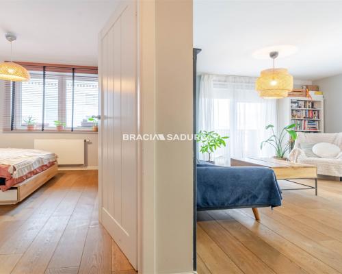 M 72-M2 4 POK APARTAMENT GARDEROBA BALKON ŻABINIEC