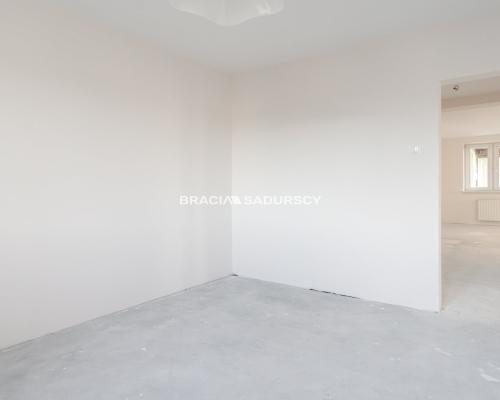 3 pok mieszkanie z 2 balkonami