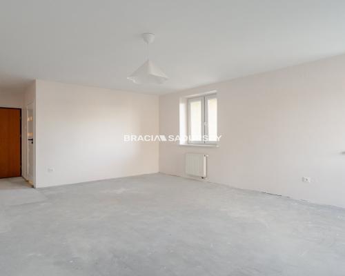 3 pok mieszkanie z 2 balkonami