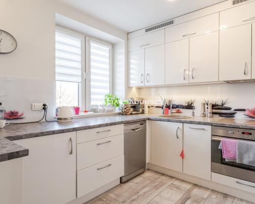 Osiedle Złocień. 3 pokojowe mieszkanie - 62,49 m 2 .   Dwustronne, funkcjonalne, rozkładowe mieszkanie, z balkonem na 1 piętr