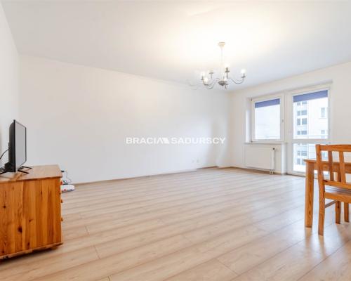 1-pokojowe z balkonem.