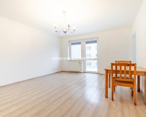 1-pokojowe z balkonem.