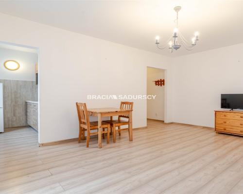 1-pokojowe z balkonem.