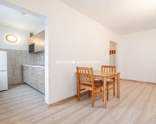 1-pokojowe z balkonem.