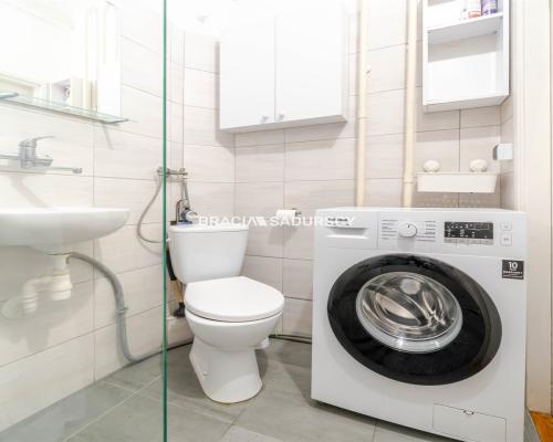 2-pokojowe z osobną kuchnią.