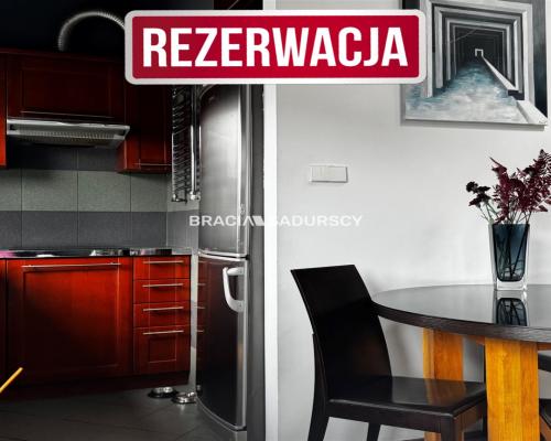 Płaszów, ul. Saska - 6 pokojowe o powierzchni 106 m².  Dwupoziomowe, 6-pokojowe mieszkanie o łącznej powierzchni