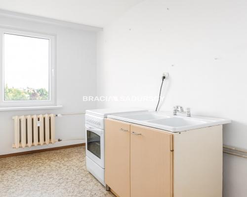 3 POKOJE 4 PIĘTRO BALKON PRZESTRONNE JASNE