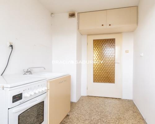 3 POKOJE 4 PIĘTRO BALKON PRZESTRONNE JASNE