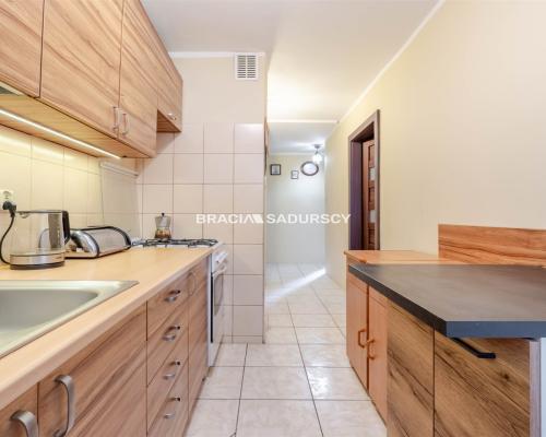 Mieszkanie 3-pokojowe z loggią.