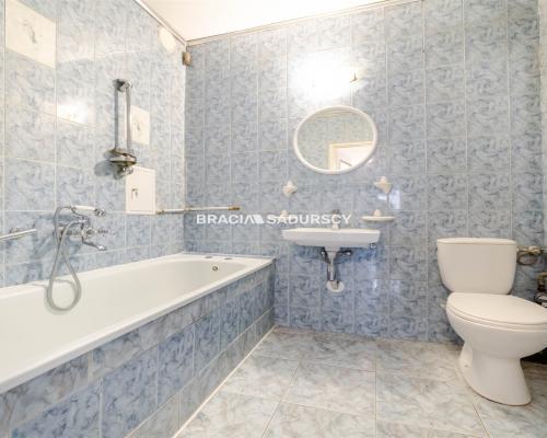 3 pokojowe os Kazimierzowskie.