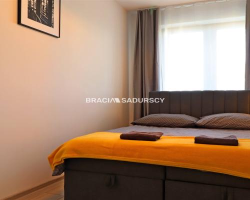 Dwa mieszkania, pełna prywatność i opcja na własny ogródek pod blokiem.      Wyobraź sobie nieruchomość, która