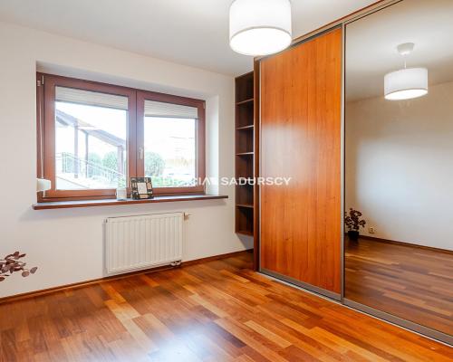Duże 3 pokoje 79,8 m² | balkon | komórka | garaż | Wierzyńskiego | Kraków    Na sprzedaż przestronne miesz