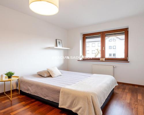 Duże 3 pokoje 79,8 m² | balkon | komórka | garaż | Wierzyńskiego | Kraków    Na sprzedaż przestronne miesz