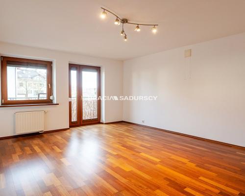 Duże 3 pokoje 79,8 m² | balkon | komórka | garaż | Wierzyńskiego | Kraków    Na sprzedaż przestronne miesz