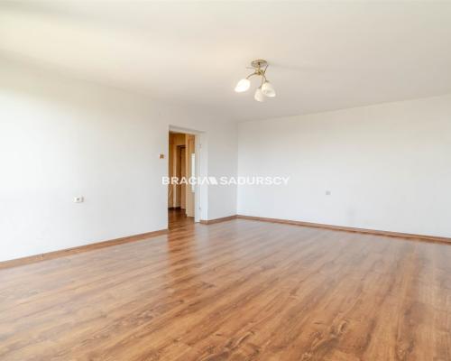 2-pokoje os. Na Stoku -  jasna kuchnia, balkon