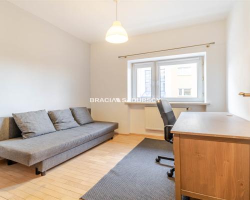 2-pokojowe, Prądnik Czerwony