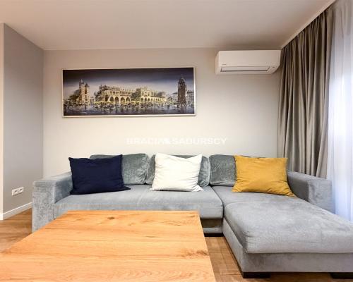 Apartament z klimatyzacją i 2 balkonami - od zaraz