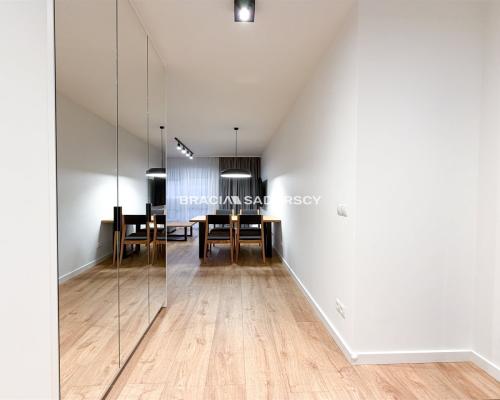 Apartament z klimatyzacją i 2 balkonami - od zaraz