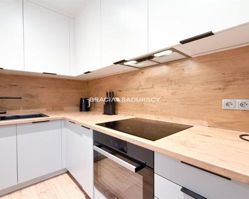 Apartament z klimatyzacją i 2 balkonami - od zaraz