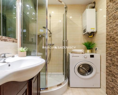 3 pok z osbną kuchnią ul. Zielińska.