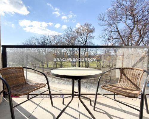 Wynajmę 3-pok z 2 balkonami, umeblowane - od zaraz