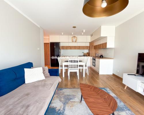 Wynajmę 3-pok z 2 balkonami, umeblowane - od zaraz