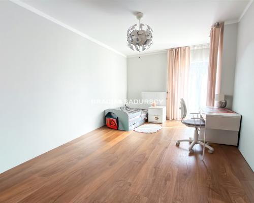 Wynajmę 3-pok z 2 balkonami, umeblowane - od zaraz