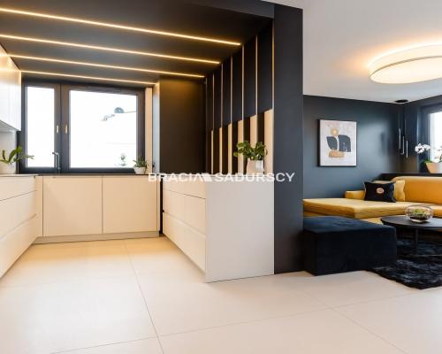 NOWOCZESNY APARTAMENT, 3-POK UL. MADALIŃSKIEGO