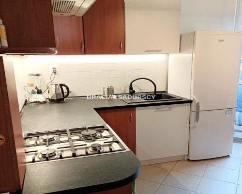 Wygodne mieszkanie z szybkim dojazdem do centrum!