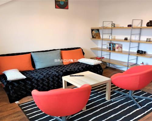 Wygodne mieszkanie z szybkim dojazdem do centrum!