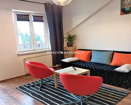 Wygodne mieszkanie z szybkim dojazdem do centrum!