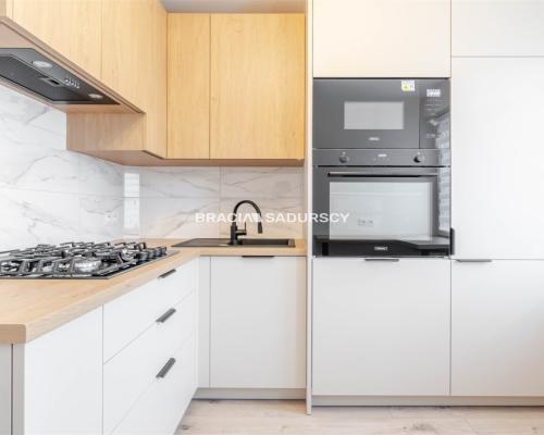 Świeżo wyremontowane 2 pokoje w centrum