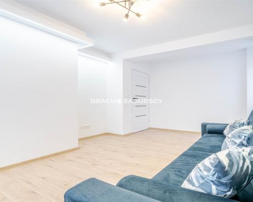 Świeżo wyremontowane 2 pokoje w centrum