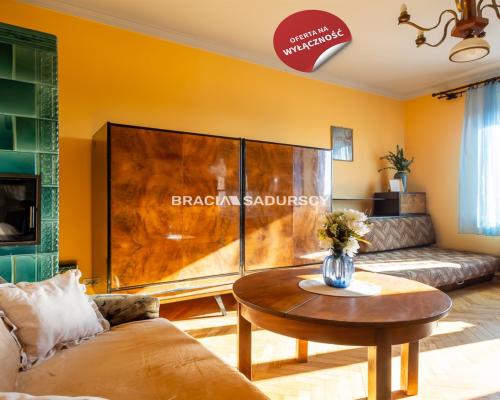 Przestronne / osobne pokoje / tramwaj 50 m