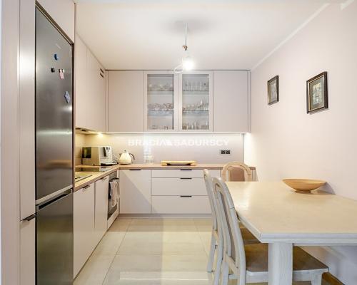 DWUPOZIOMOWE MIESZKANIE NA POŁUDNIU KRAKOWA