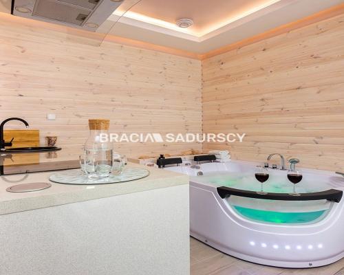 Jacuzzi, 45m2, ogródek Michałowice