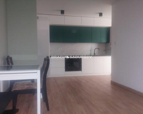 Przytulne mieszkanie z własnym ogródkiem