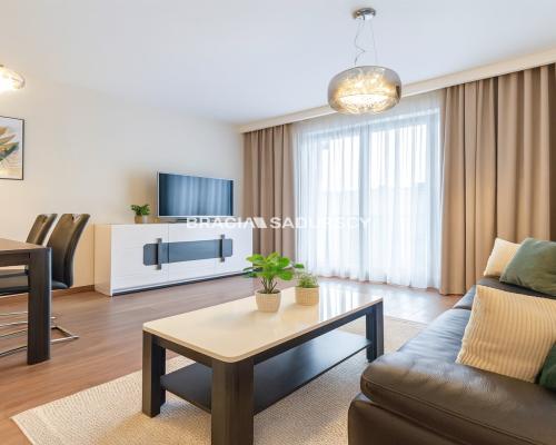 Wygodny elegancki apartament w centrum.