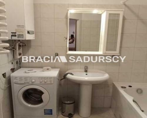 Przestronne 3-pokojowe mieszkanie z balkonem