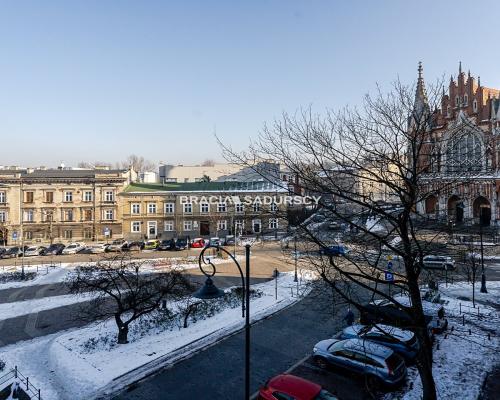Kawalerka, Rynek Podgórski