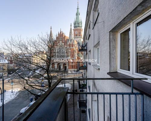 Kawalerka, Rynek Podgórski